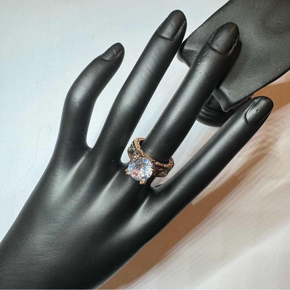 NWT Rose Gold Solitaire Band - Picture 2 of 16